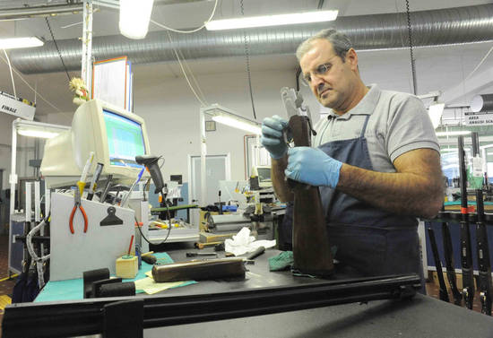 Armaiolo - Fabbrica d'Armi Pietro Beretta Armaiolo - Fabbrica d'Armi Pietro Beretta